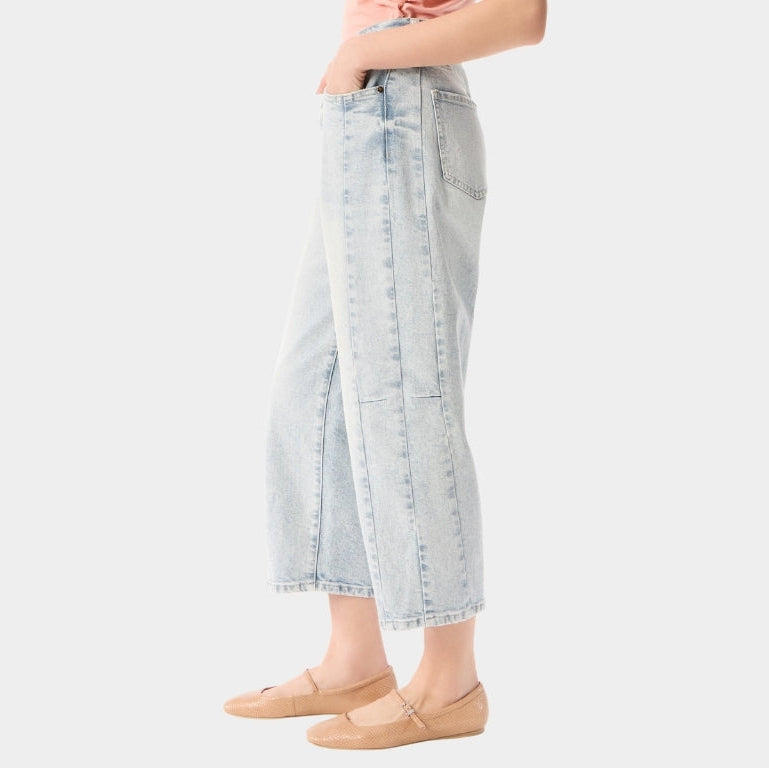 DARTED BARREL JEAN