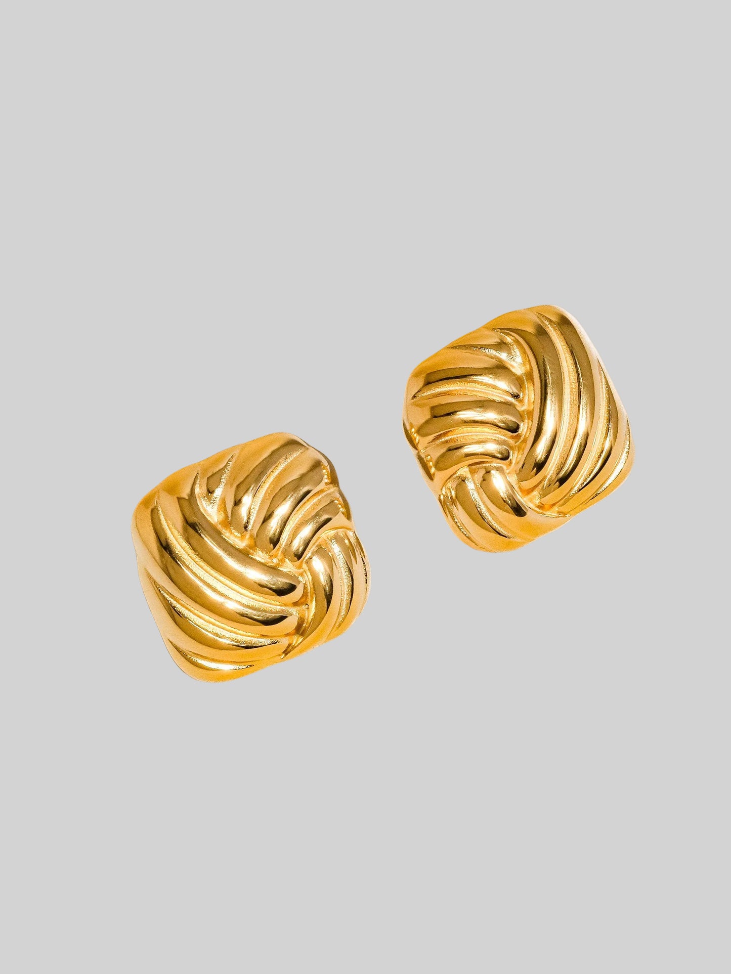 Lysandra Studs